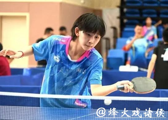 湖南乒乓球女将冯怡璇入选国家青年队 湖南乒乓球女将冯怡璇入选国家青年队