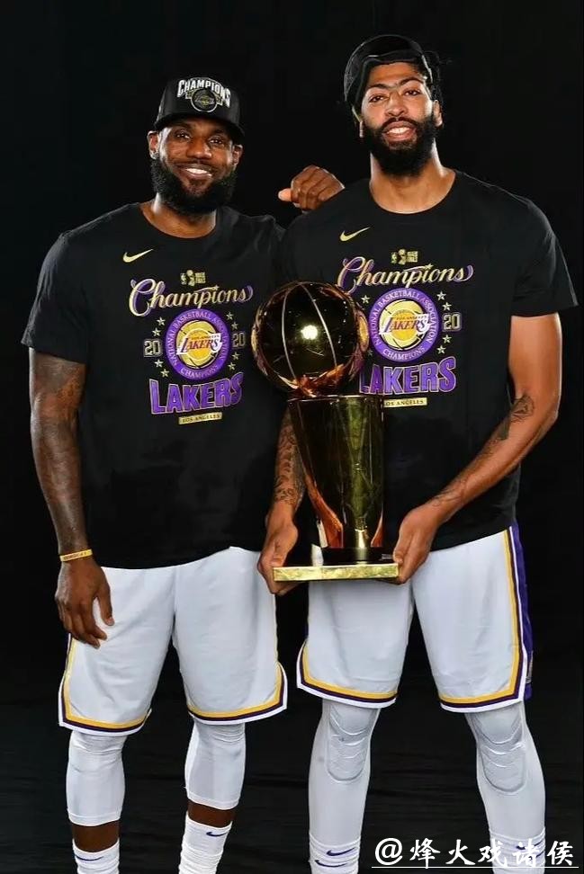 詹姆斯大三双浓眉29+16 湖人大胜送奇才11连败 詹姆斯大三双浓眉29+16 湖人大胜送奇才11连败